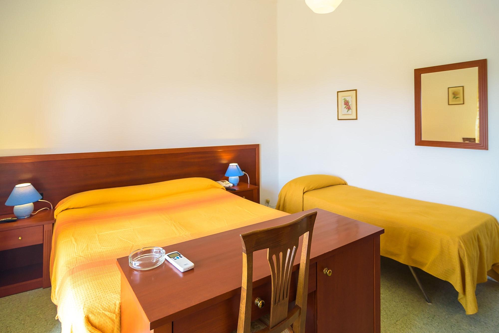 Hotel Riviera بروسيدا المظهر الخارجي الصورة
