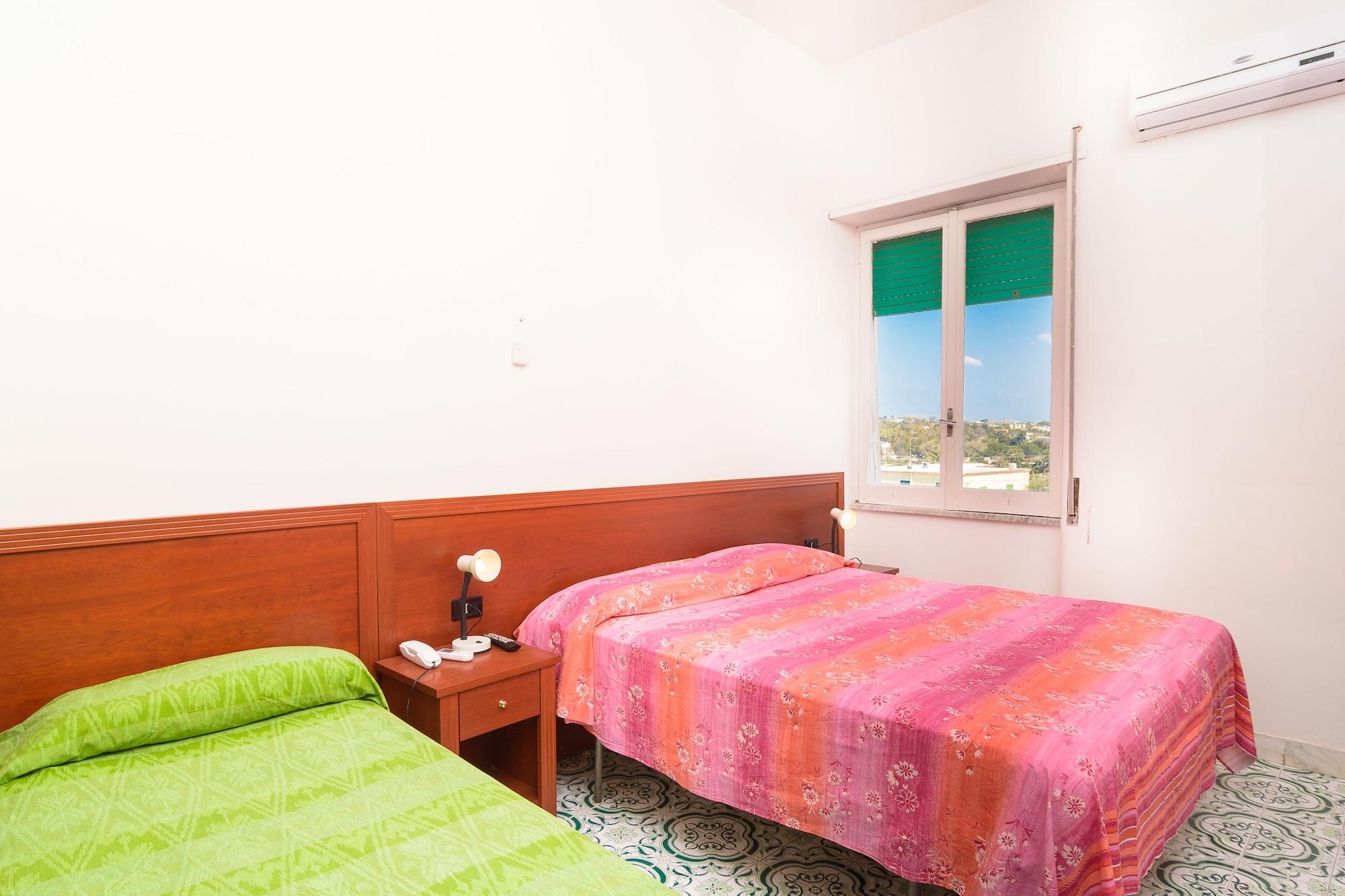 Hotel Riviera بروسيدا المظهر الخارجي الصورة