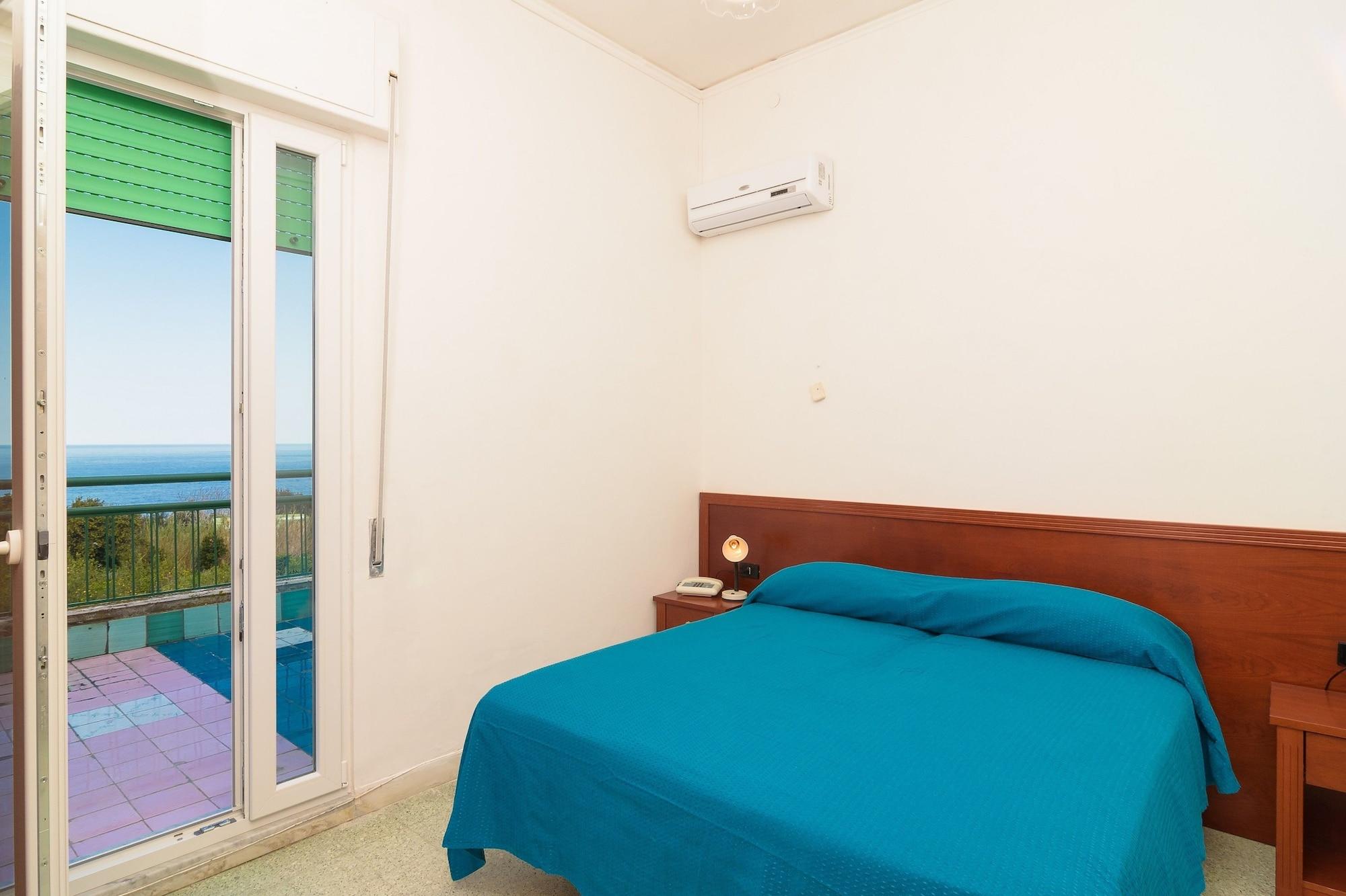 Hotel Riviera بروسيدا المظهر الخارجي الصورة